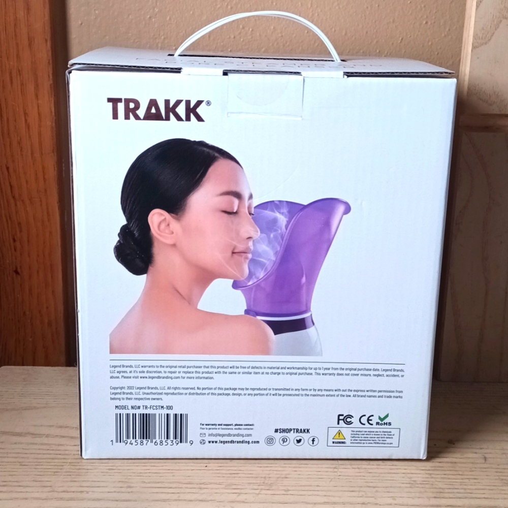 New IN BOX Trakk Facial Steamer And Pore Cleanser